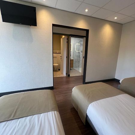 Hotel De Venne Genk Luaran gambar
