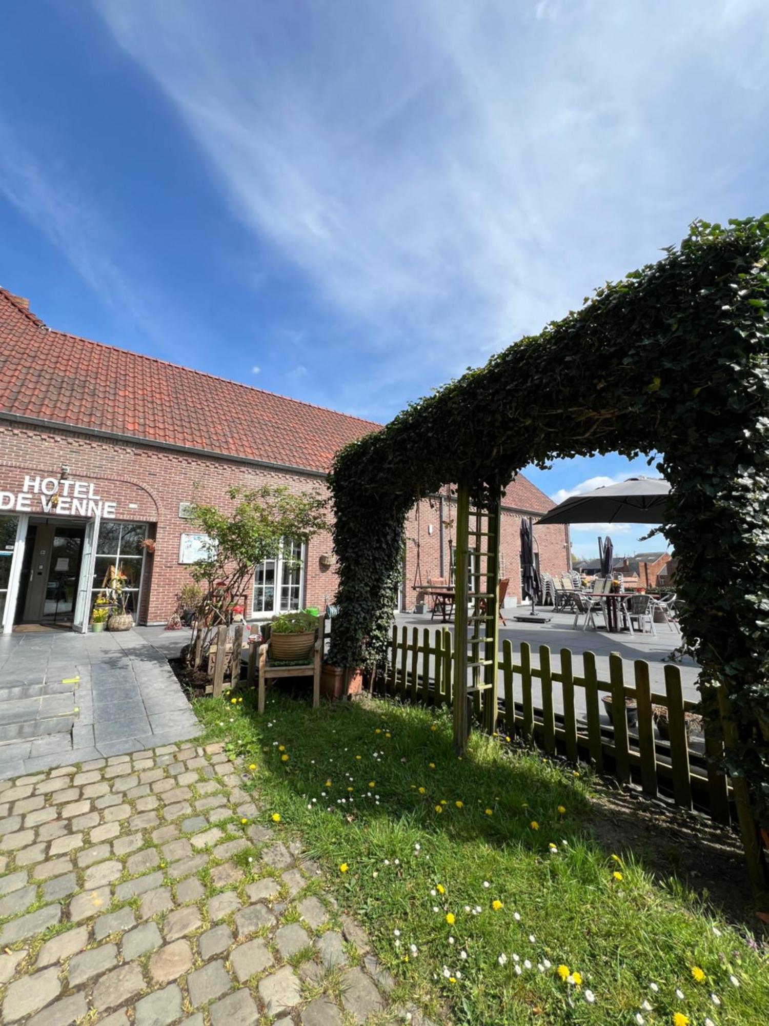 Hotel De Venne Genk Luaran gambar
