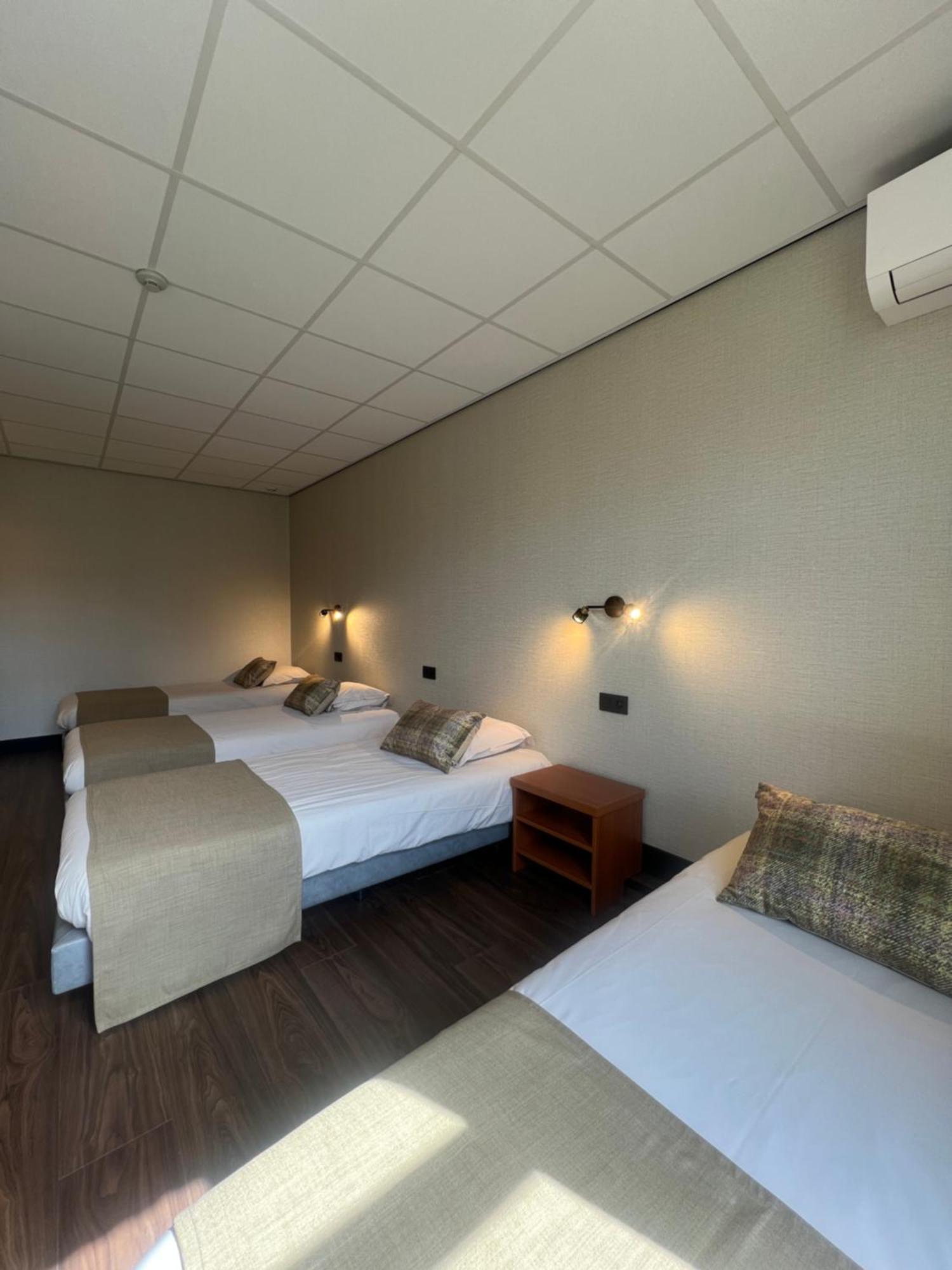 Hotel De Venne Genk Luaran gambar