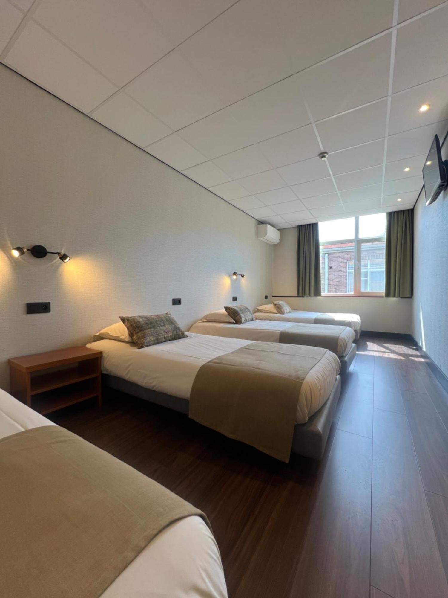 Hotel De Venne Genk Luaran gambar